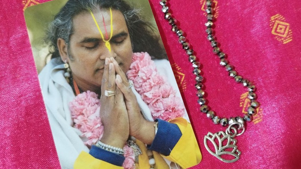 ODOVZDANIE – PRÍBEH NÁRAMKU